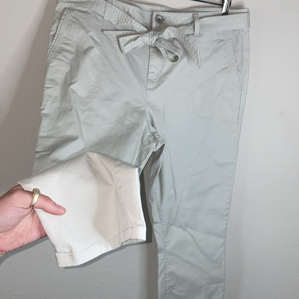 🎱Vineyard Vines Women’s high waisted skinny pants in the color Stone! - Picture 4 of 10